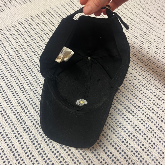 Daisy 🌼 Ball Cap - Picture 7 of 10